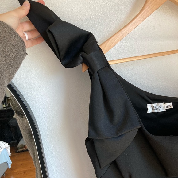 Eliza J One Shoulder Big Bow Maxi Formal Dress Black 4 - Picture 5 of 8